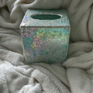 tissue box